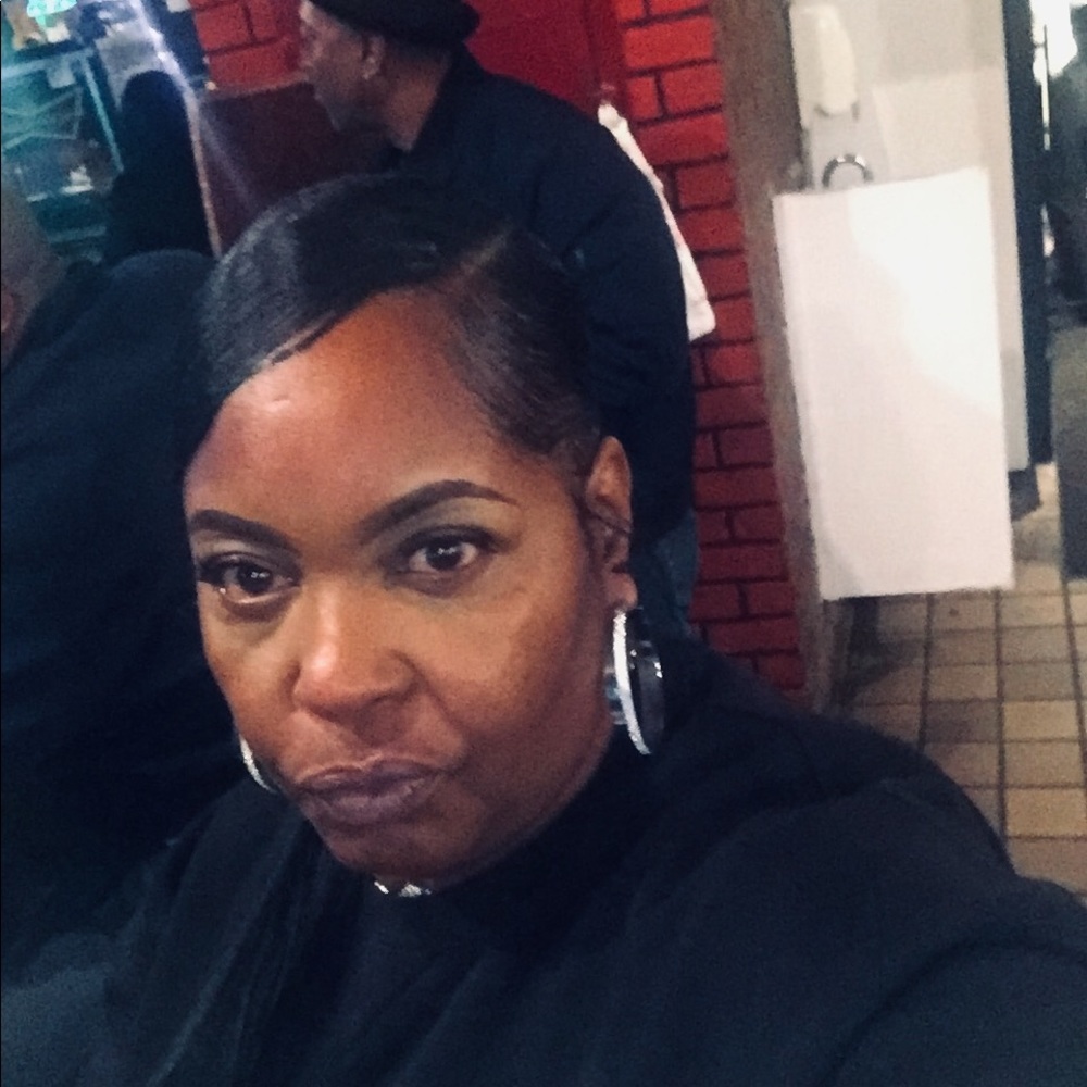 Meet your Posher, Tara